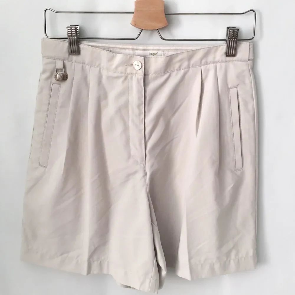 Lizgolf Shorts in Size Petite 2